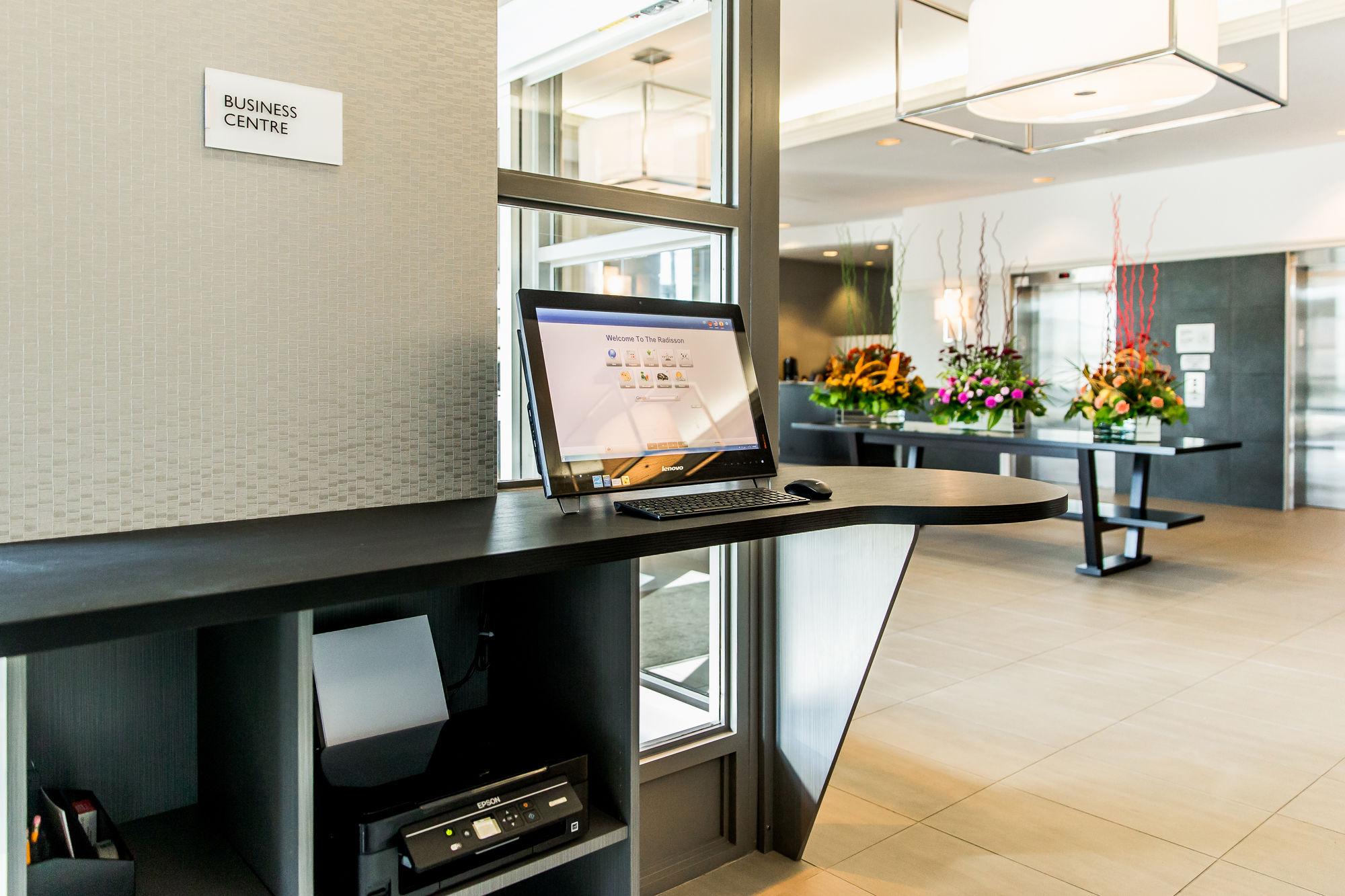Hotel Courtyard By Marriott Kitchener Extérieur photo