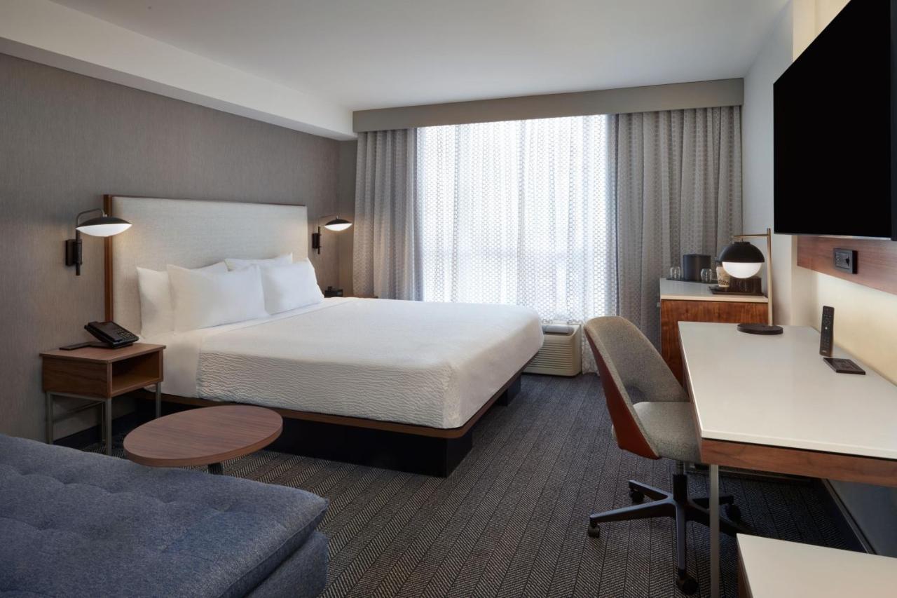 Hotel Courtyard By Marriott Kitchener Extérieur photo