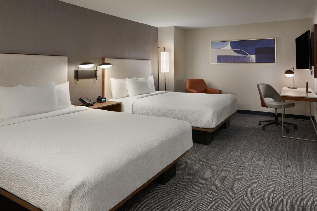 Hotel Courtyard By Marriott Kitchener Extérieur photo
