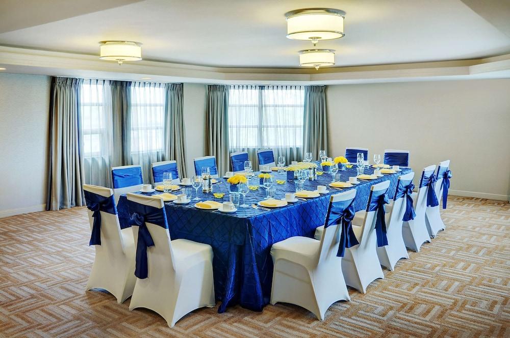 Hotel Courtyard By Marriott Kitchener Extérieur photo